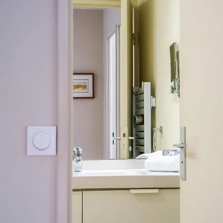 Appartement Centre Avec Parking 4 P Tours