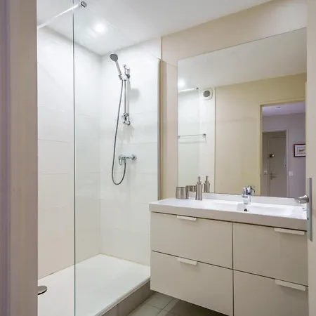 Centre Avec Parking 4 P Lägenhet *