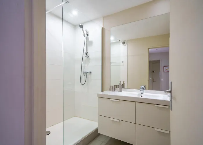 Centre Avec Parking 4 P Apartment *